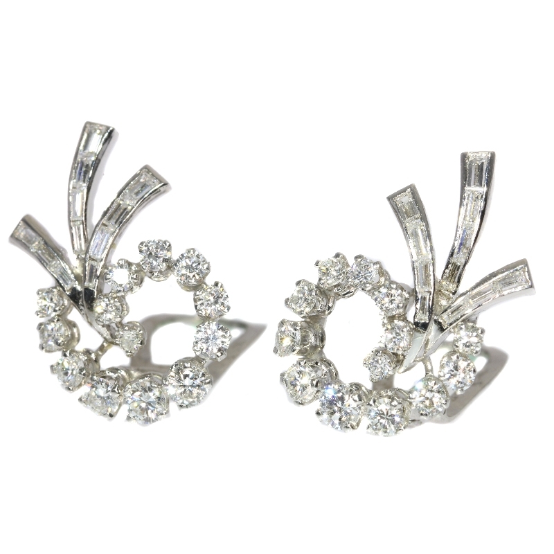 Beautiful diamond platinum clip earrings ca. 1950